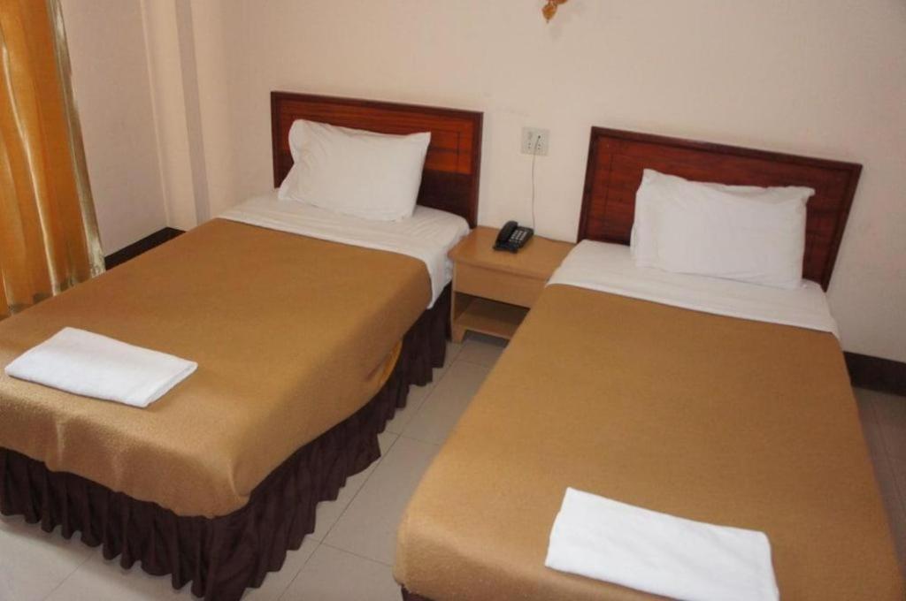 Chaleunehoung Hotel Вьентьян Экстерьер фото