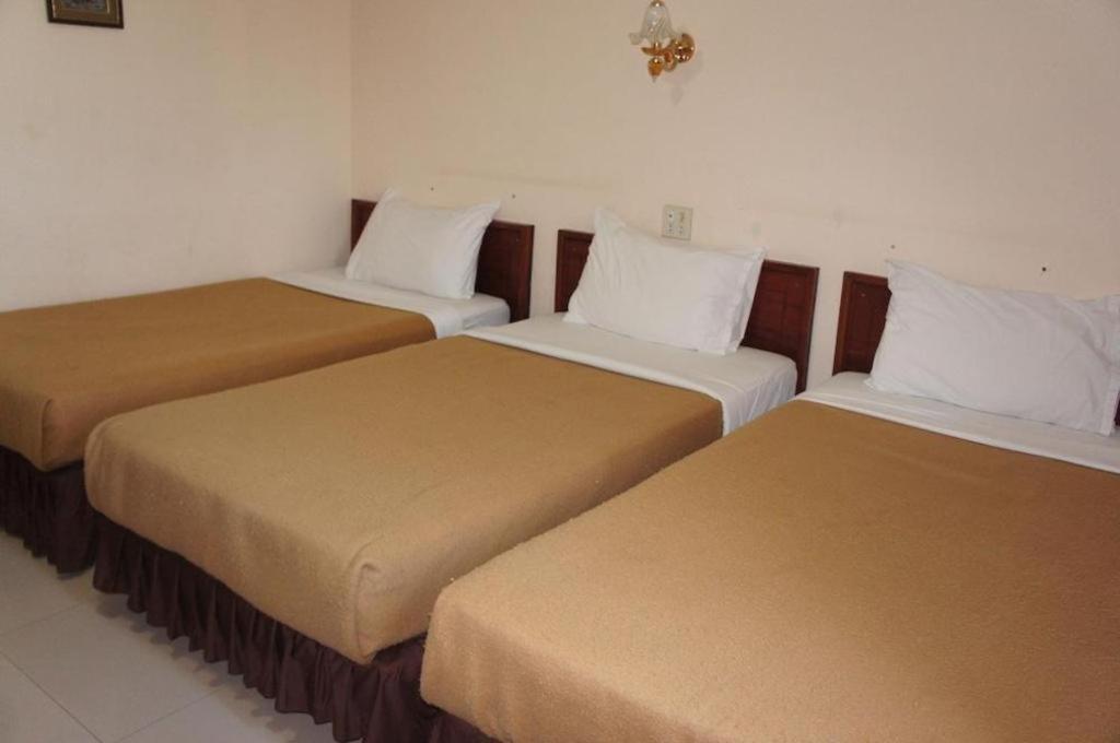 Chaleunehoung Hotel Вьентьян Экстерьер фото