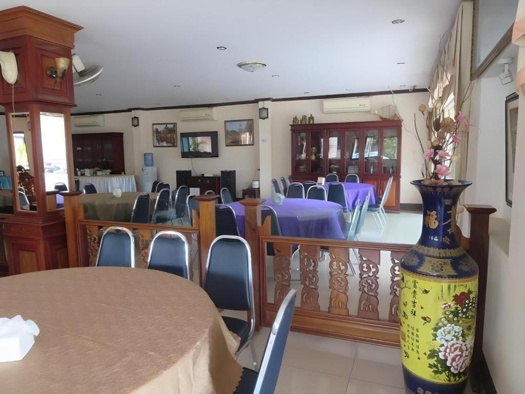 Chaleunehoung Hotel Вьентьян Экстерьер фото