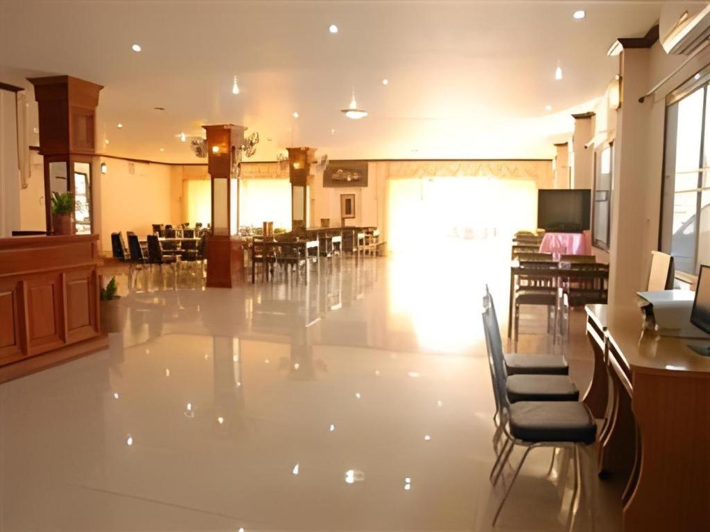 Chaleunehoung Hotel Вьентьян Экстерьер фото